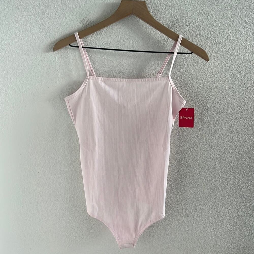 NWT Spanx Ribbed Cami Bodysuit Ice Pink 20360R Medium